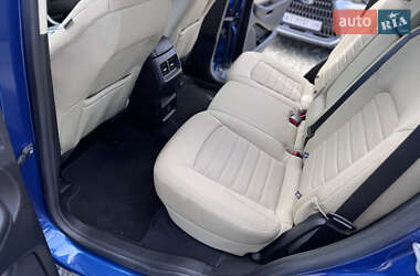 Позашляховик / Кросовер Ford Edge 2022 в 