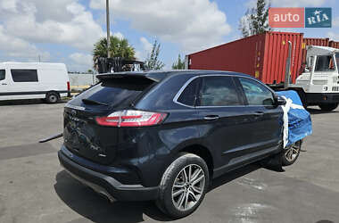 Позашляховик / Кросовер Ford Edge 2023 в 