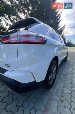 Внедорожник / Кроссовер Ford Edge 2020 в 