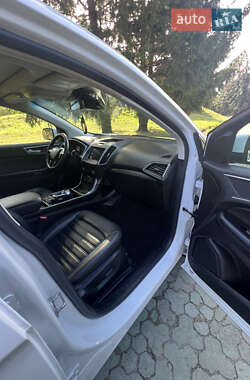 Внедорожник / Кроссовер Ford Edge 2020 в 