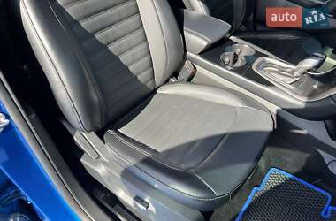 Внедорожник / Кроссовер Ford Edge 2018 в 