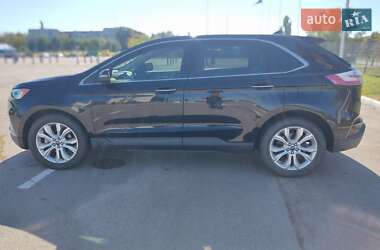 Позашляховик / Кросовер Ford Edge 2020 в 