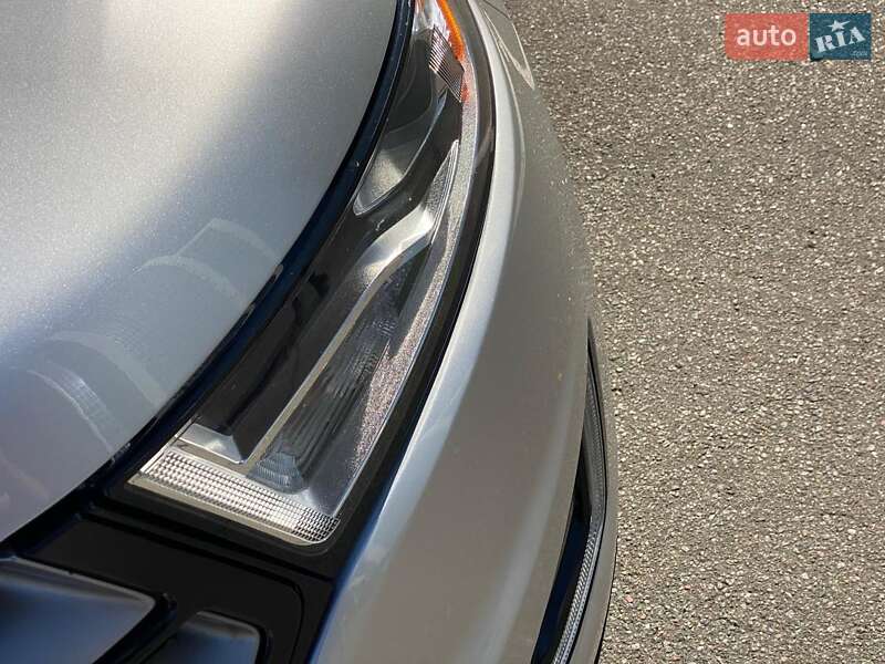 Внедорожник / Кроссовер Ford Edge 2017 в Ровно