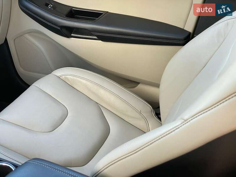 Внедорожник / Кроссовер Ford Edge 2017 в Ровно