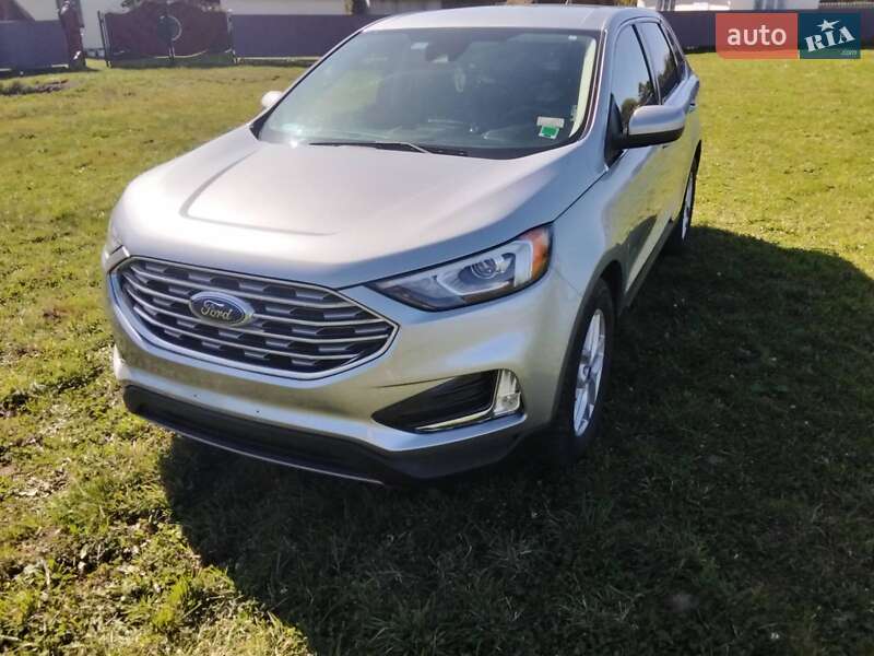 Позашляховик / Кросовер Ford Edge 2021 в 