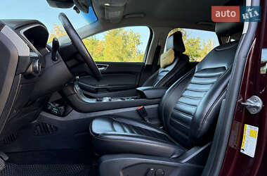 Позашляховик / Кросовер Ford Edge 2020 в 