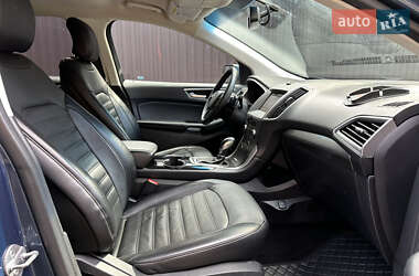 Позашляховик / Кросовер Ford Edge 2017 в 