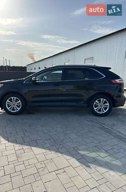 Внедорожник / Кроссовер Ford Edge 2019 в 