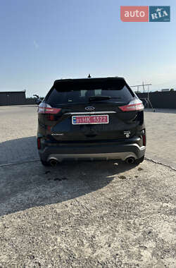 Внедорожник / Кроссовер Ford Edge 2019 в 