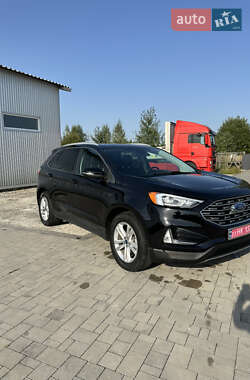 Внедорожник / Кроссовер Ford Edge 2019 в 