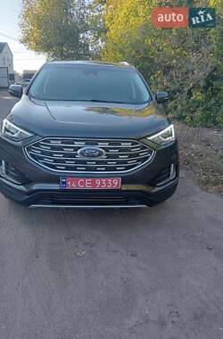 Внедорожник / Кроссовер Ford Edge 2020 в 