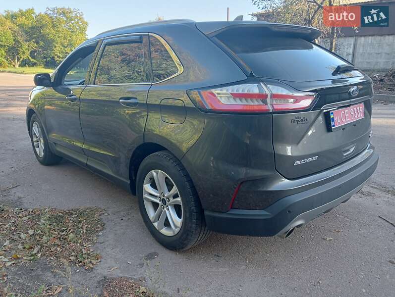 Позашляховик / Кросовер Ford Edge 2020 в Чернігові