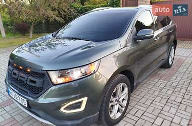 Позашляховик / Кросовер Ford Edge 2015 в 