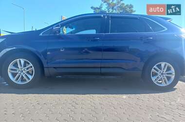 Внедорожник / Кроссовер Ford Edge 2016 в 