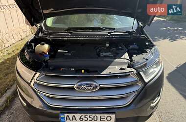 Внедорожник / Кроссовер Ford Edge 2015 в 