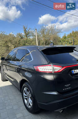 Позашляховик / Кросовер Ford Edge 2017 в 