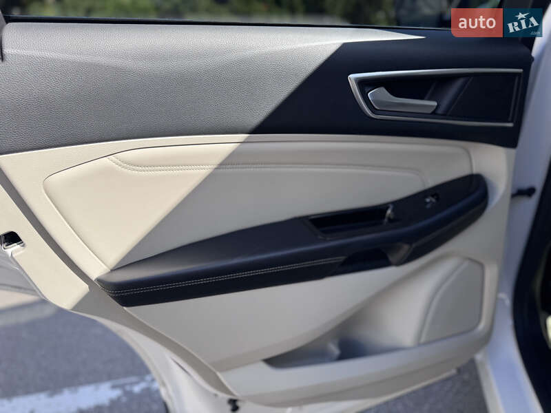 Внедорожник / Кроссовер Ford Edge 2016 в Киеве