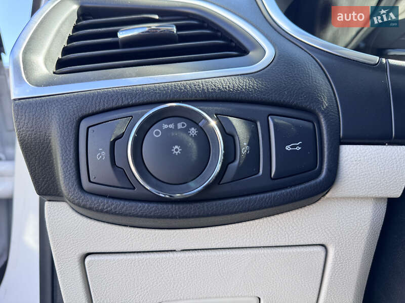 Внедорожник / Кроссовер Ford Edge 2016 в Киеве