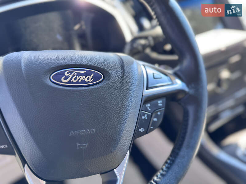 Внедорожник / Кроссовер Ford Edge 2016 в Киеве