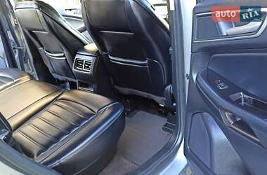 Позашляховик / Кросовер Ford Edge 2020 в 