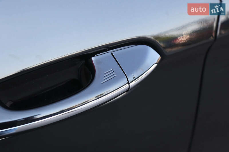 Позашляховик / Кросовер Ford Edge 2018 в Києві