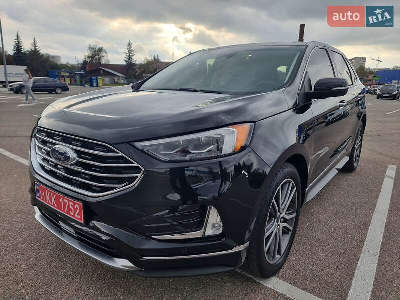 Внедорожник / Кроссовер Ford Edge 2019 в 