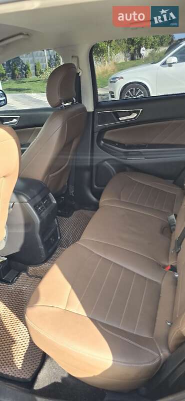 Внедорожник / Кроссовер Ford Edge 2016 в Ивано-Франковске