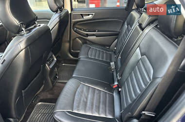Позашляховик / Кросовер Ford Edge 2016 в 