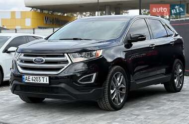 Внедорожник / Кроссовер Ford Edge 2015 в 