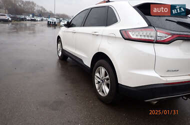 Позашляховик / Кросовер Ford Edge 2016 в 
