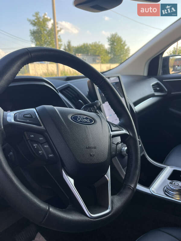 Внедорожник / Кроссовер Ford Edge 2022 в Дубно