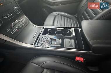 Внедорожник / Кроссовер Ford Edge 2019 в 