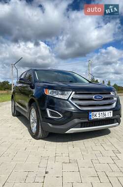 Позашляховик / Кросовер Ford Edge 2015 в 