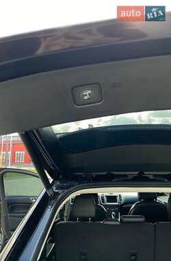 Позашляховик / Кросовер Ford Edge 2015 в 