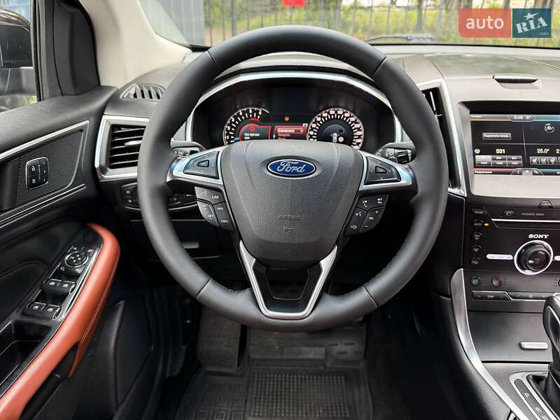 Внедорожник / Кроссовер Ford Edge 2016 в Хмельницком