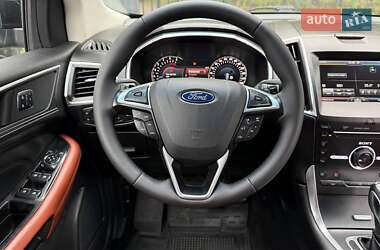 Внедорожник / Кроссовер Ford Edge 2016 в 