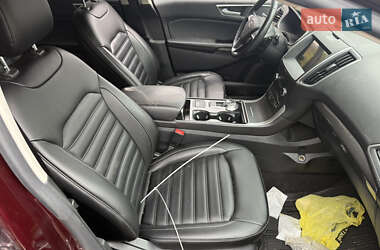 Позашляховик / Кросовер Ford Edge 2020 в 