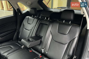 Внедорожник / Кроссовер Ford Edge 2022 в 