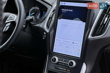 Внедорожник / Кроссовер Ford Edge 2022 в 