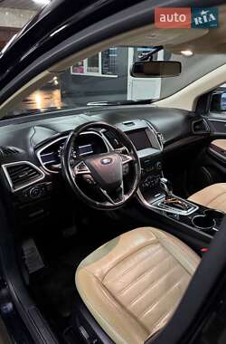 Внедорожник / Кроссовер Ford Edge 2017 в 