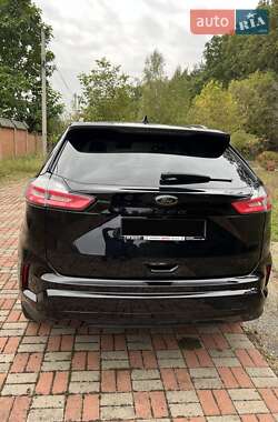 Внедорожник / Кроссовер Ford Edge 2022 в 