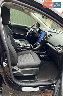 Внедорожник / Кроссовер Ford Edge 2022 в 