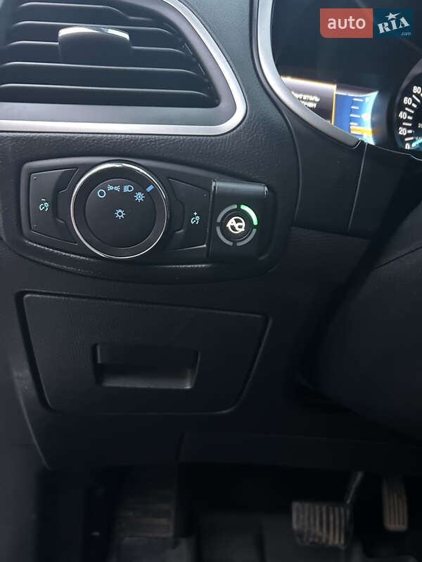 Внедорожник / Кроссовер Ford Edge 2015 в Кривом Роге