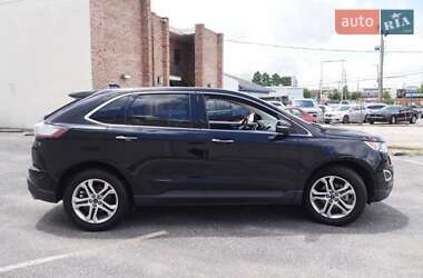 Внедорожник / Кроссовер Ford Edge 2018 в 