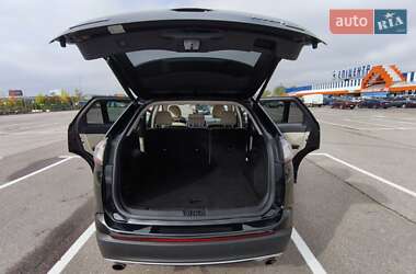Внедорожник / Кроссовер Ford Edge 2017 в 