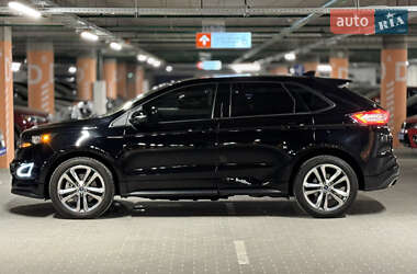Внедорожник / Кроссовер Ford Edge 2018 в 