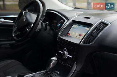 Внедорожник / Кроссовер Ford Edge 2018 в 