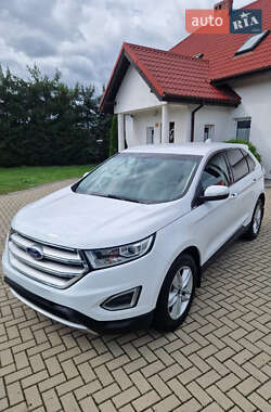 Внедорожник / Кроссовер Ford Edge 2016 в 