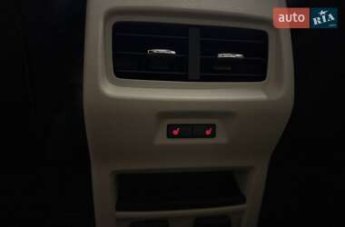 Внедорожник / Кроссовер Ford Edge 2017 в 