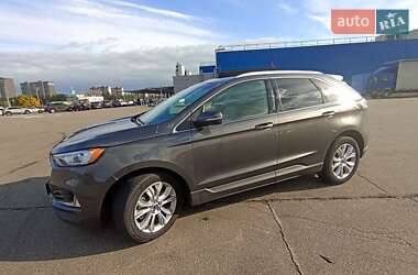 Внедорожник / Кроссовер Ford Edge 2019 в 
